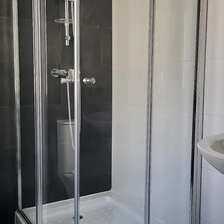 One Bedroom Flat Available *