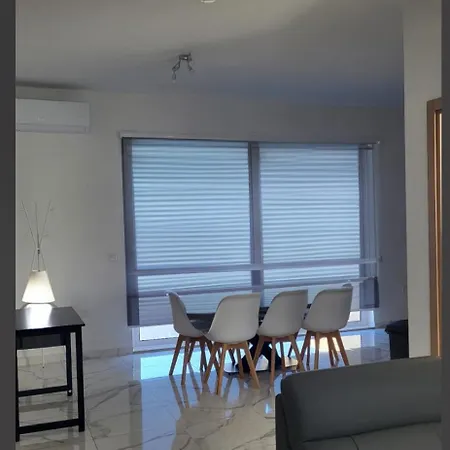 In Swieqi Lägenhet Is-Swieqi
