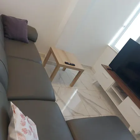 One Bedroom Flat Available Is-Swieqi